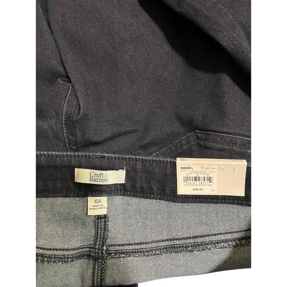 Croft and Barrow Womens Mid Rise The Classic Stretch Straight Shorts Size 10A - Picture 6 of 7